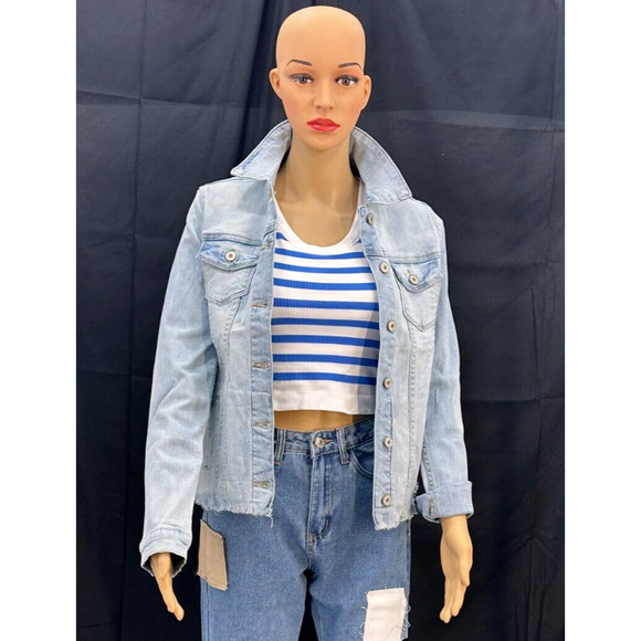 Denim Jacket, Ligth Blue, 2 pockets in the upper chest, 2 pocket one each side - Picture 3 of 6